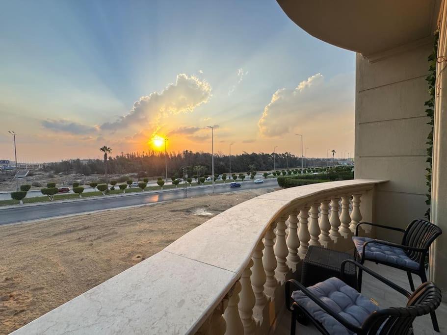 Luxury 3Br Apartment West Somid, Giza 6th of October City Exterior foto