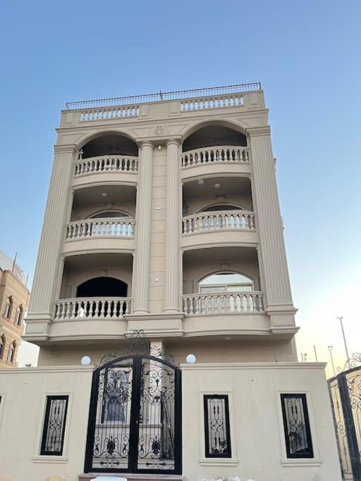 Luxury 3Br Apartment West Somid, Giza 6th of October City Exterior foto